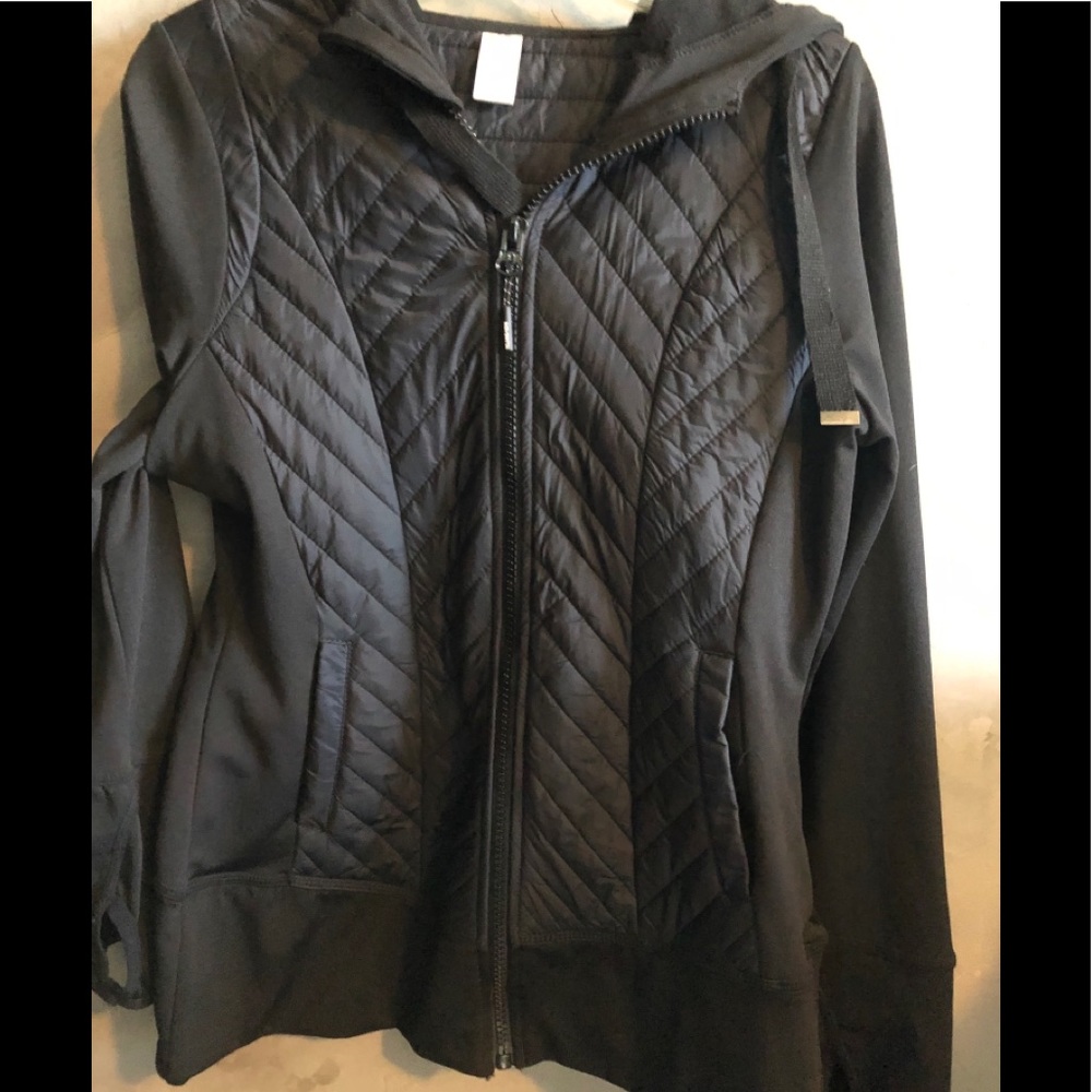 Móndeta insulated lightweight puffer jacket